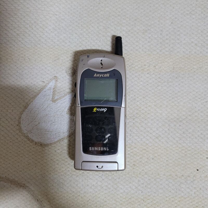 �Ｚ �ִ��� ��PCS 019 ������ �õ��� SPH-019��