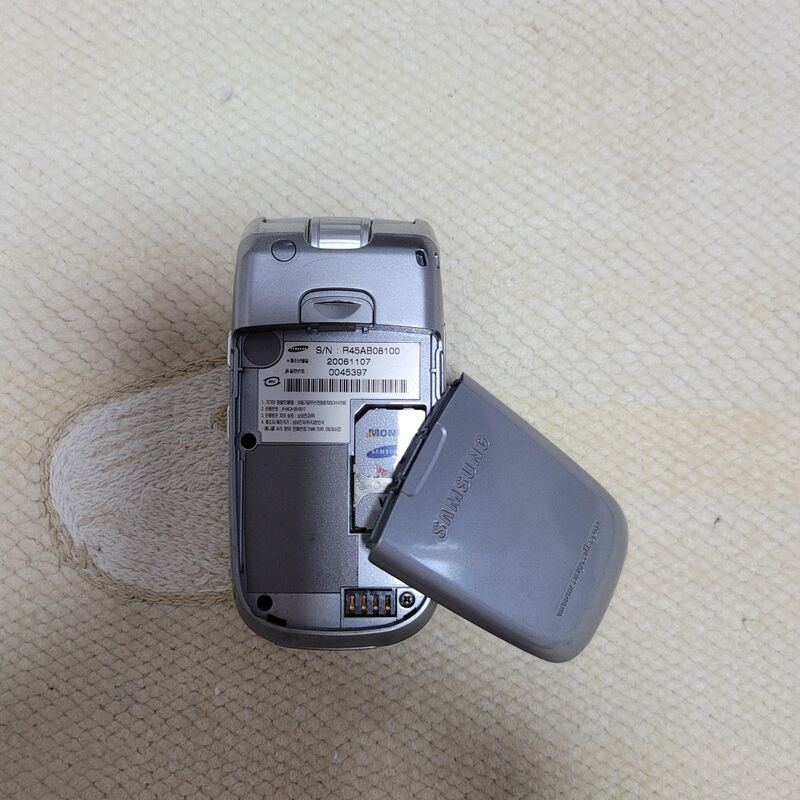 �Ｚ�ִ��� ���κ���3 V700 ������