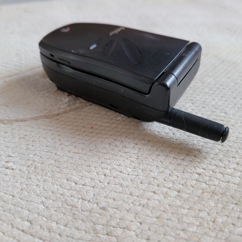 ���� �ɸ��� HGC-990 ���� ������