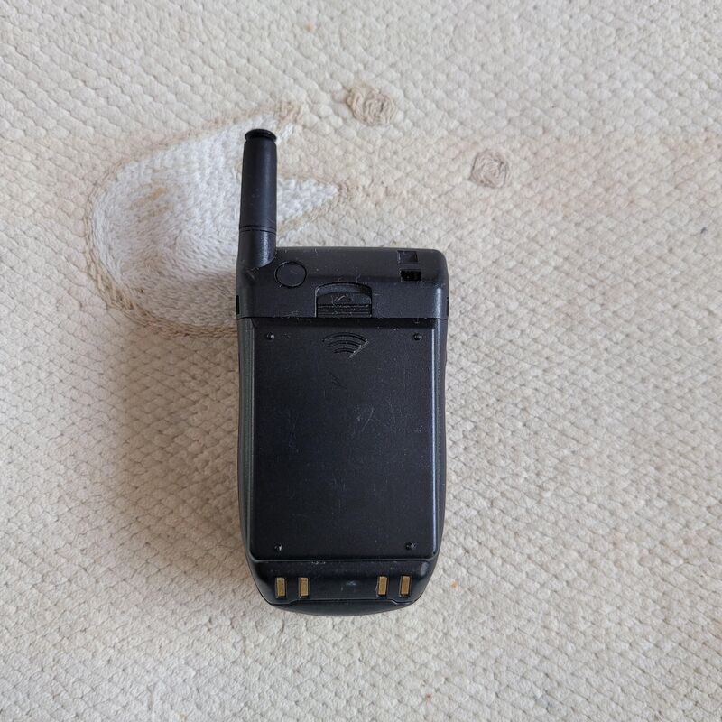 ���� �ɸ��� HGC-990 ���� ������