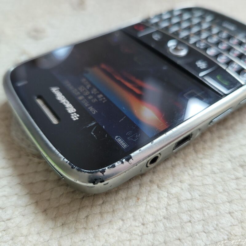 �������� BOLD 9000 ���� SKT