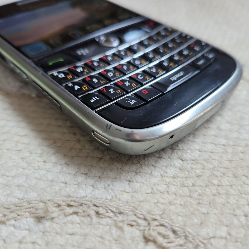 �������� BOLD 9000 ���� SKT