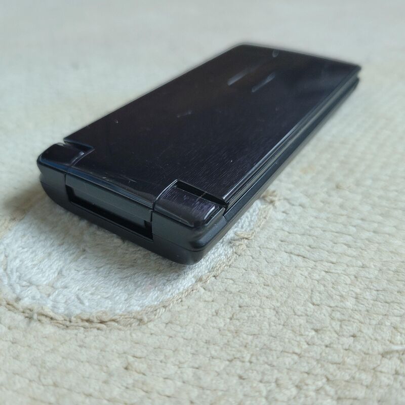 �ܻ� NTT docomo SH-03E ����