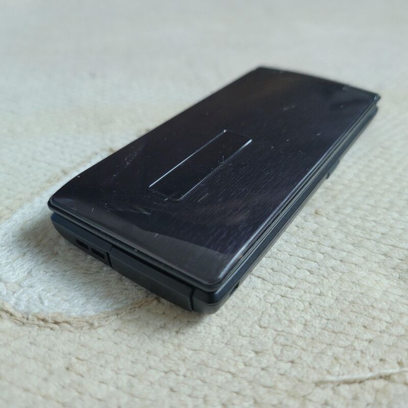 �ܻ� NTT docomo SH-03E ����