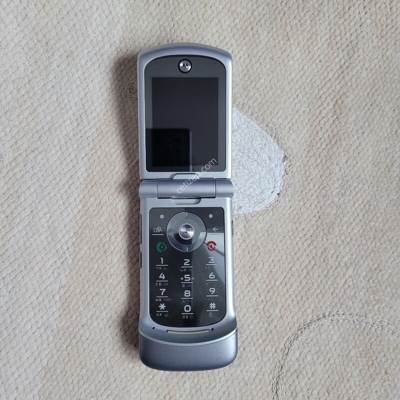 ����ζ� TITAN V11 �ǹ� �������