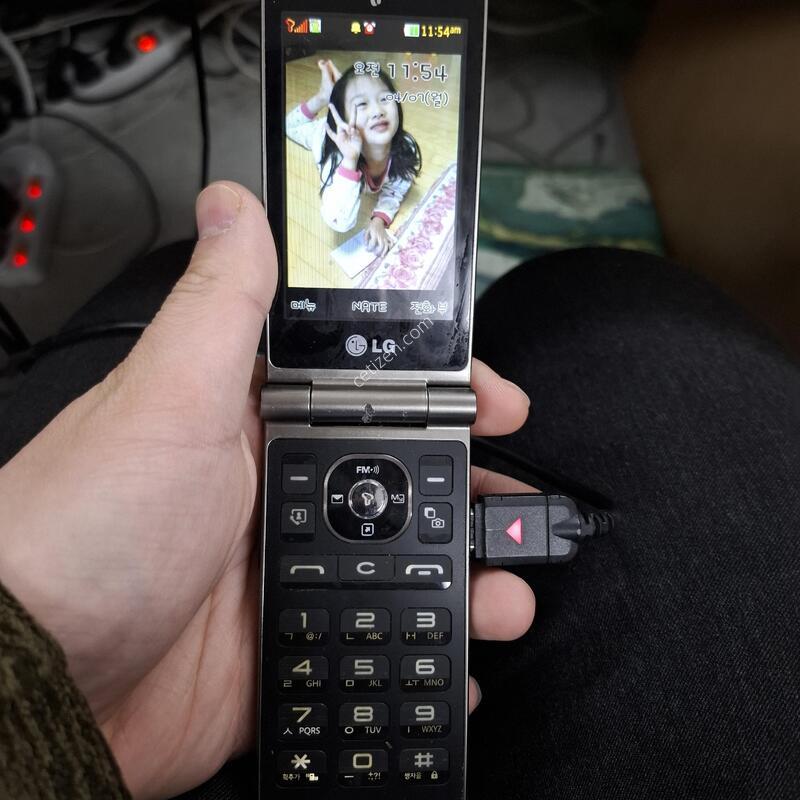 ���λ���