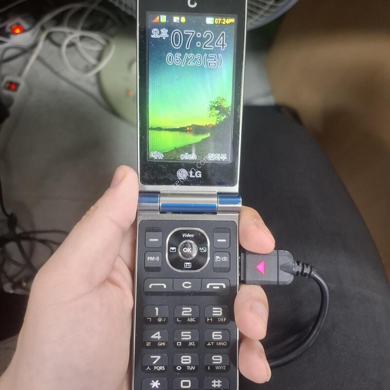 ���λ���