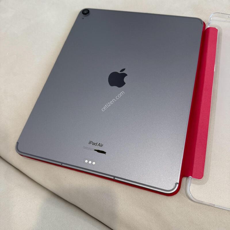 �����е忡�� 13(M2) 128GB ���귯