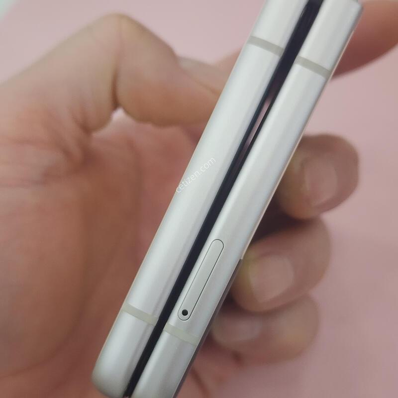 �ø�3 �ܰ���S�� �����⽺ LCD�� ��������