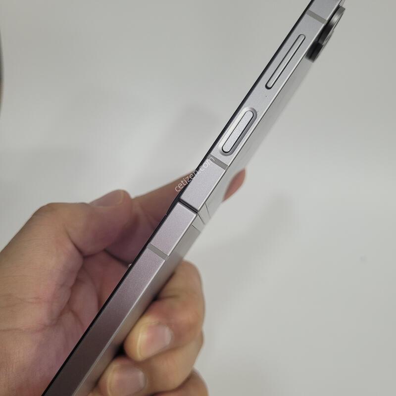 Z�ø�6_256G �׷��� �Ǹ�