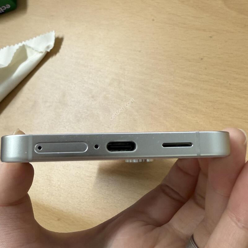 ������ S24 ƯS�� 256�Ⱑ �Ǹ��մϴ� �����׷��� �Ǹ��մϴ�