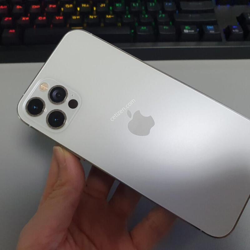 ������12 ���� / 128GB / ȭ��Ʈ / ���͸����� 76%