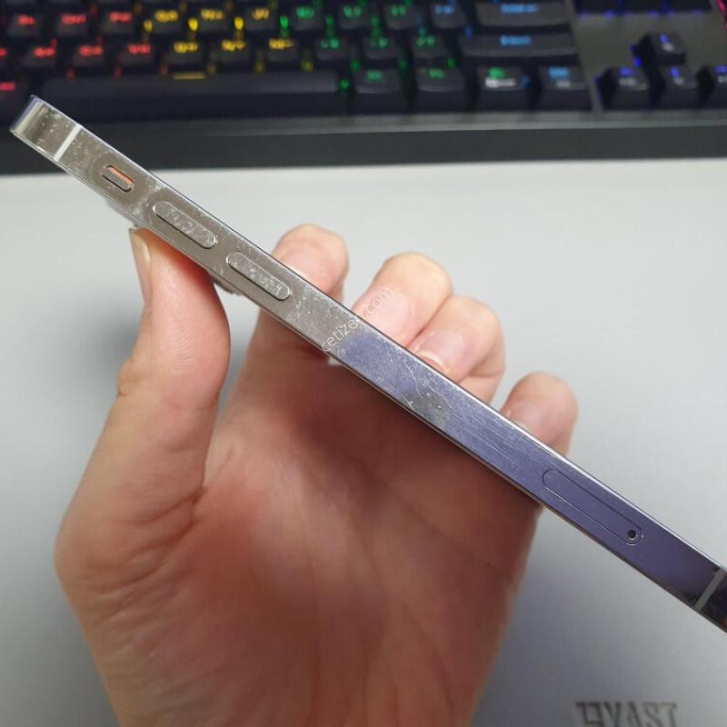 ������12 ���� / 128GB / ȭ��Ʈ / ���͸����� 76%