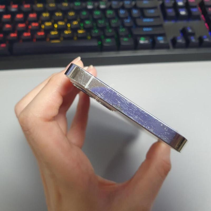 ������12 ���� / 128GB / ȭ��Ʈ / ���͸����� 76%