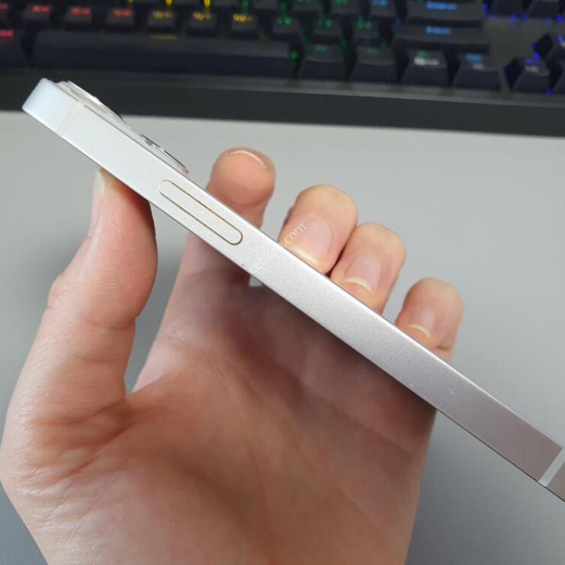 ������13 �̴� / 128GB / ȭ��Ʈ / ���͸����� 74%