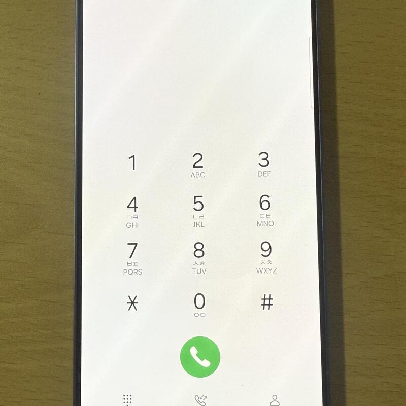 ������ s24�÷��� 256 ���̿÷� Ưs�� �Ǹ��մϴ�