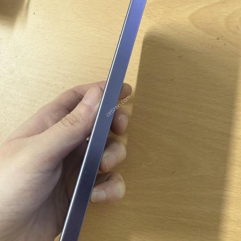 ������ s24�÷��� 256 ���̿÷� Ưs�� �Ǹ��մϴ�