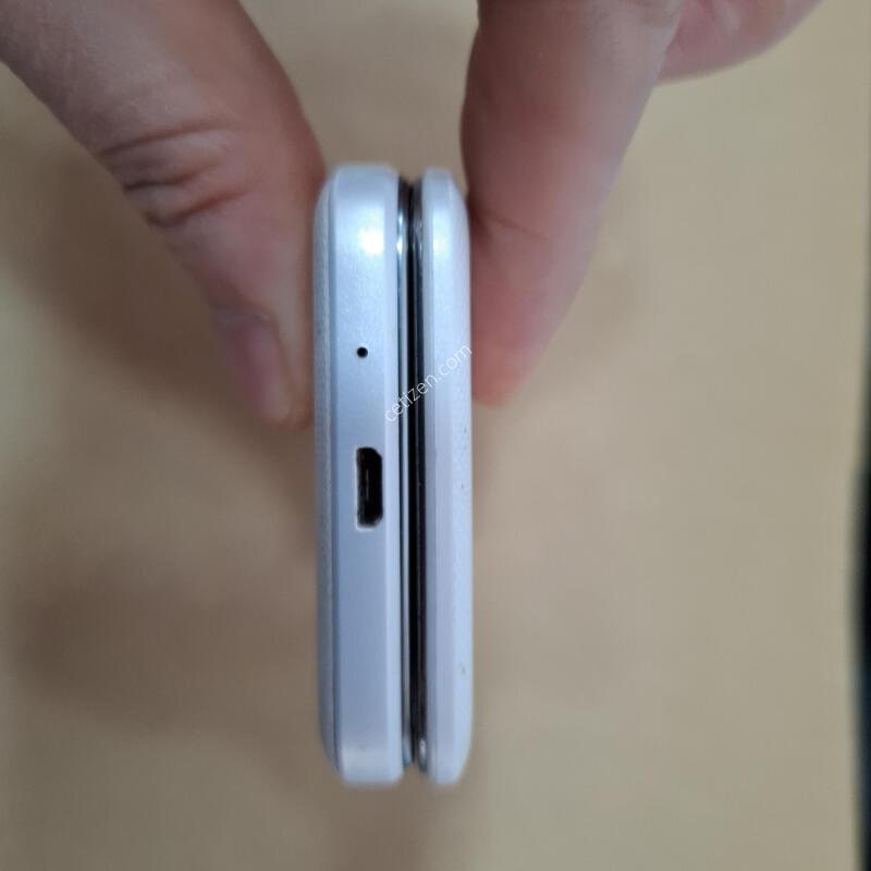 SM-G150NS  �ܻ�����    �ո�� �޸鿡  ��밨���� ��������־��  ����ȭ�鿡 �� ��ũ��ġ�־��  ����������