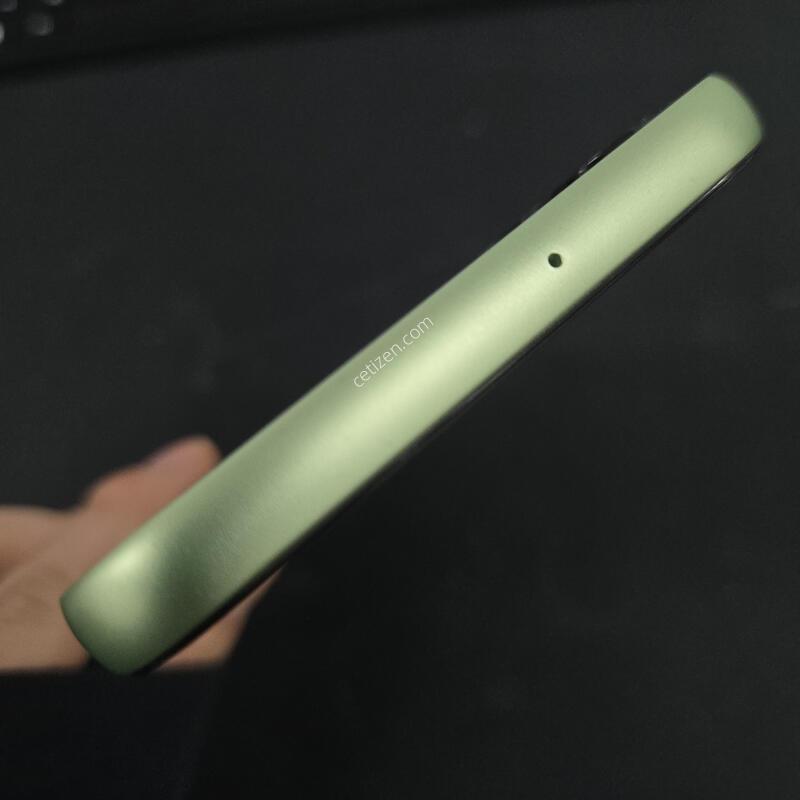 ƯSS�� ���ܻ� ������ A24 ����Ʈ�׸� �������� ���ܻ�