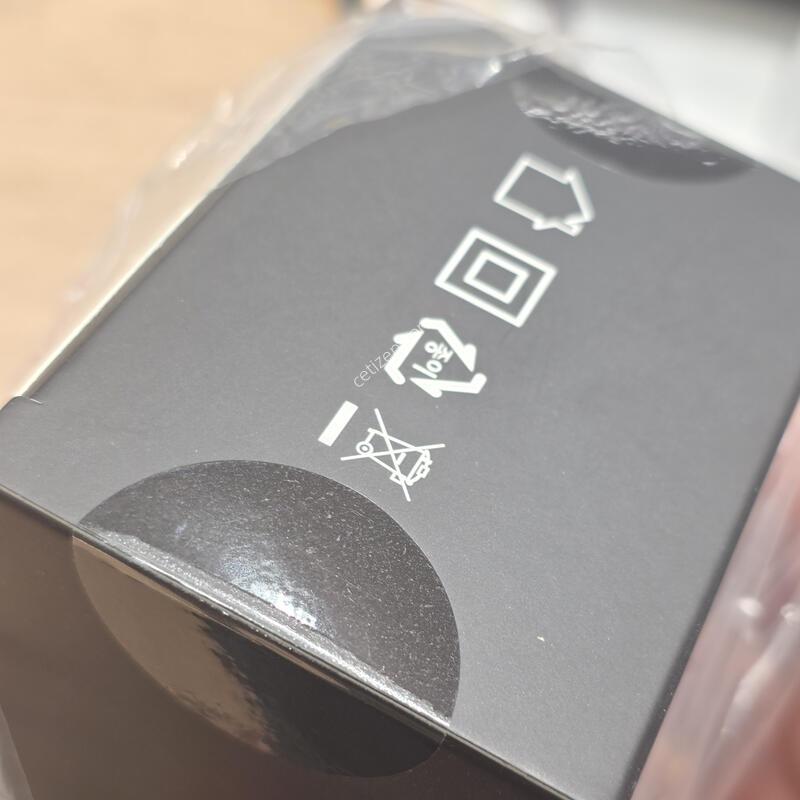 �̰��� ũ���� ��Ʈ��ν��� 70W GaN �������Դϴ�. 2���� ��Ʈ�� �����Ͽ� ���� ��⸦ ���ÿ� ������ �� �ֽ��ϴ�. �ʰ��� ������ �����Ͽ� �ð��� ������ �� �ֽ��ϴ�. ���� ��