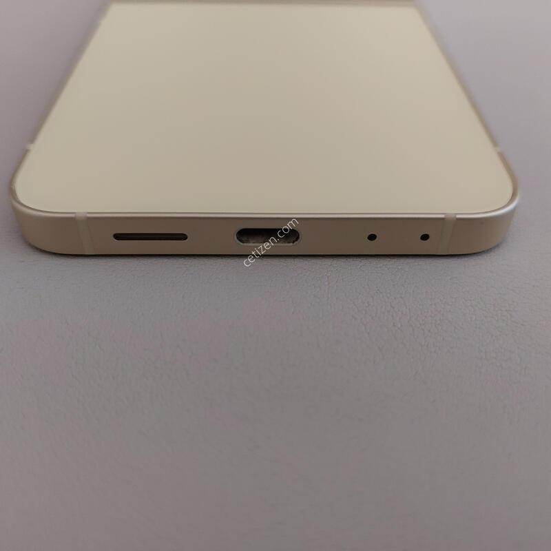 �Ｚ ������ Z Flip6 ���ο� 512GB