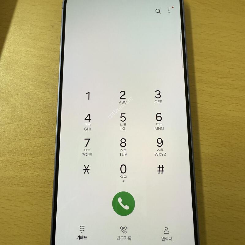 ������ 24�÷��� 256GB ���̿÷� �Ǹ��մϴ�