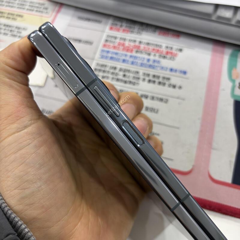 ������ Z���� 4  ���� ����  �Ǹ��մϴ�.