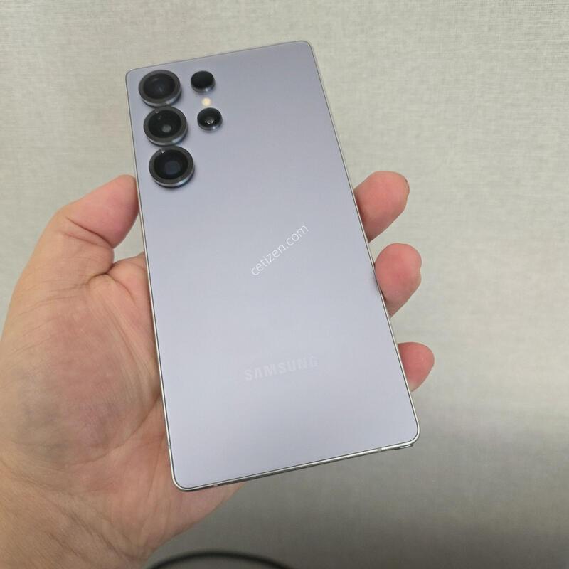 ������ S25��Ʈ�� ƼŸ�� �ǹ����� 256�Ⱑ SS�� �Ⱦƿ�~