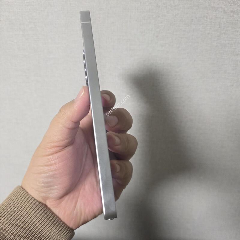 ������ S25��Ʈ�� ƼŸ�� �ǹ����� 512�Ⱑ SS�� �Ⱦƿ�~