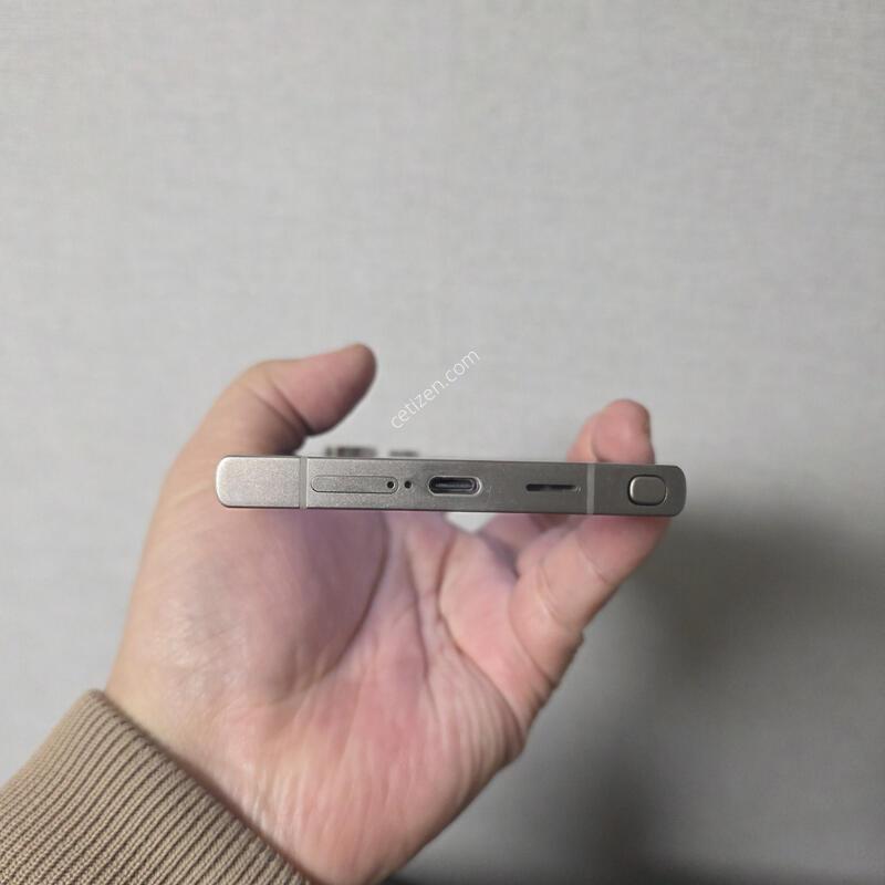 ������ S24��Ʈ�� ƼŸ�� ���̿÷� 256�Ⱑ SS�� �Ⱦƿ�~