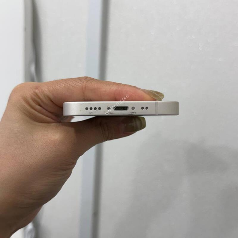 ������13�̴� ��Ÿ����Ʈ 128GB/81% Y1570