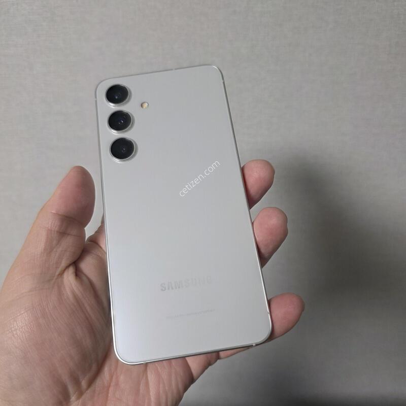 ������ S24 ���� �׷��� 256�Ⱑ SS�� �Ⱦƿ�~