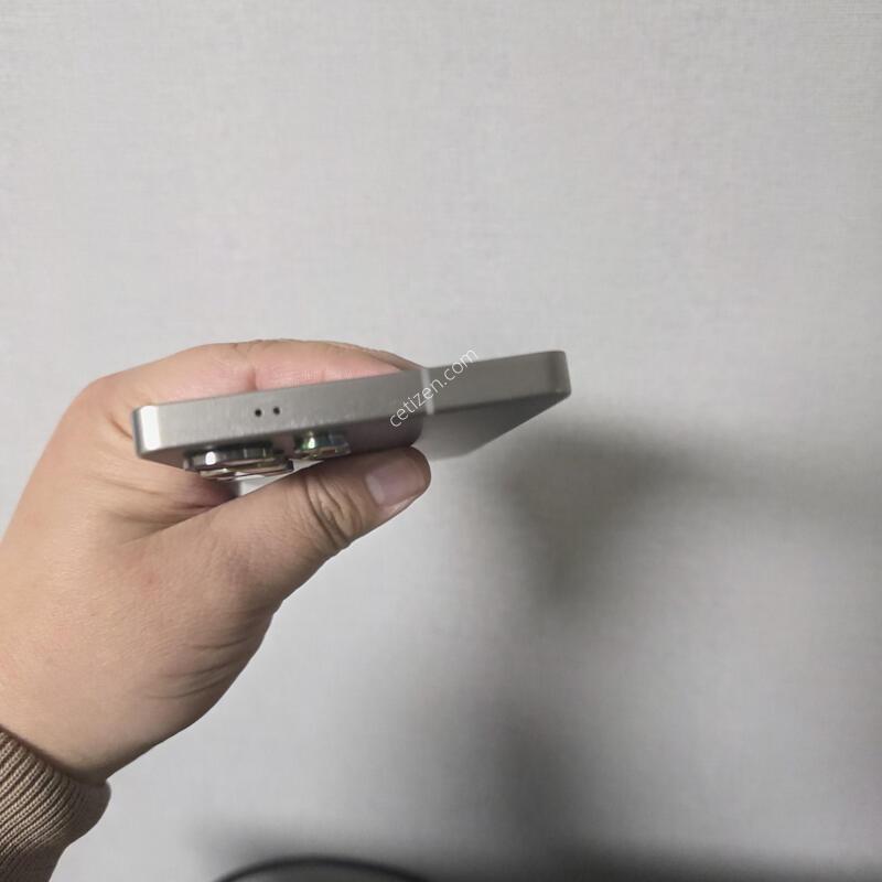 ������ S25��Ʈ�� ƼŸ�� ���� 256�Ⱑ SS�� �Ⱦƿ�~