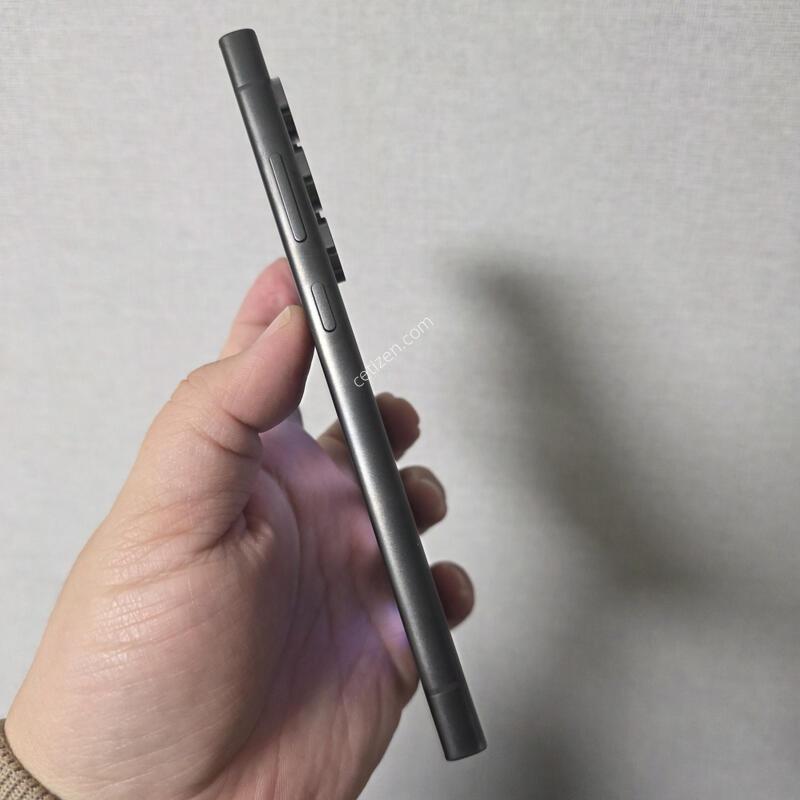 ������ S24��Ʈ�� ƼŸ�� ���� 256�Ⱑ SS�� �Ⱦƿ�~