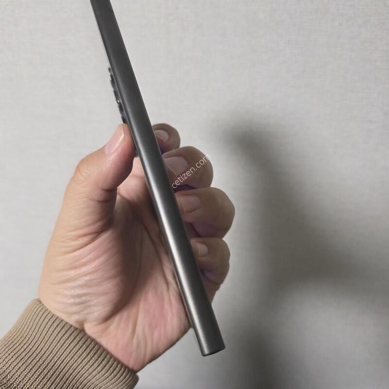 ������ S24��Ʈ�� ƼŸ�� ���� 256�Ⱑ SS�� �Ⱦƿ�~