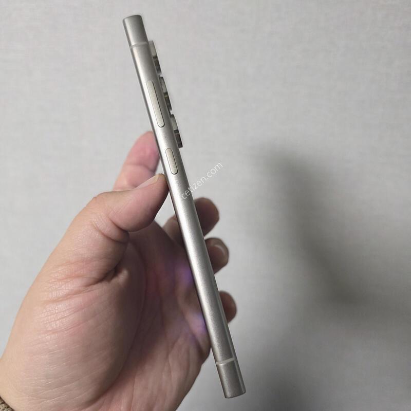 ������ S24��Ʈ�� ƼŸ�� �׷��� 256�Ⱑ SS�� �Ⱦƿ�~