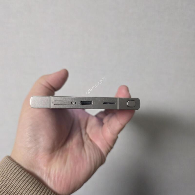 ������ S24��Ʈ�� ƼŸ�� �׷��� 256�Ⱑ SS�� �Ⱦƿ�~