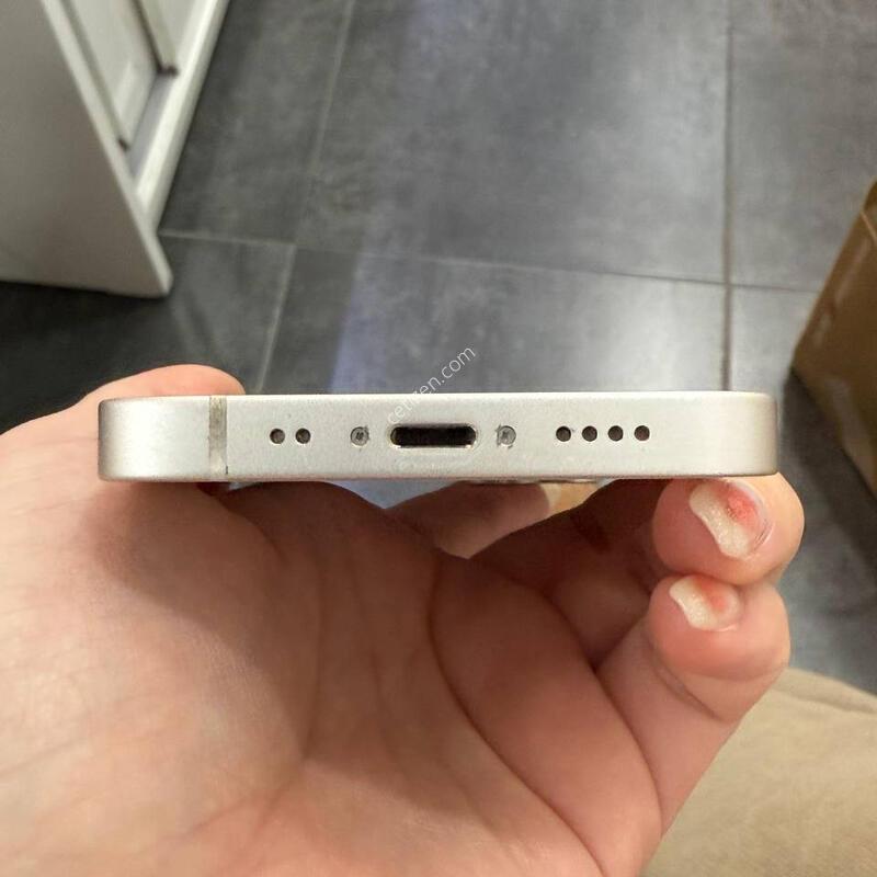 ������13�̴� ��Ÿ����Ʈ 128GB/83% Y1571