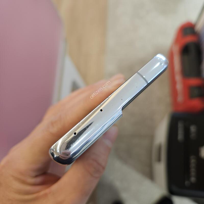 ������ S21 ��Ʈ�� 5G / ���ҽǹ� 256GB