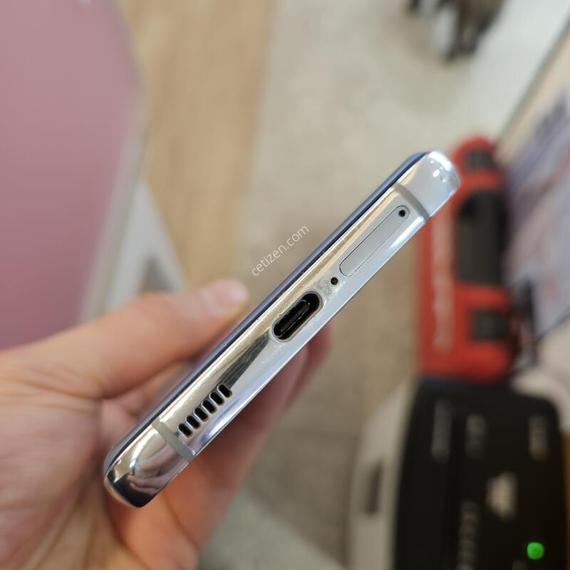 ������ S21 ��Ʈ�� 5G / ���ҽǹ� 256GB