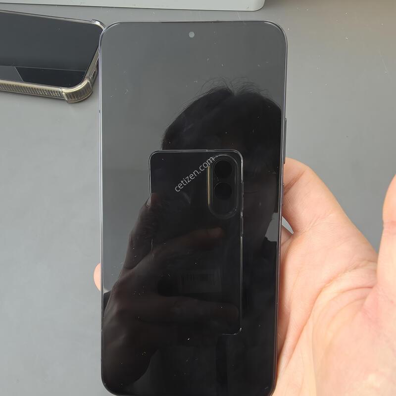 (1877)������s22�÷��� 256 �Ǹ��մϴ�