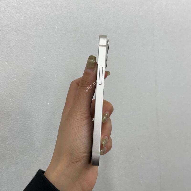 ������13�̴� ��Ÿ����Ʈ 128GB Y1615