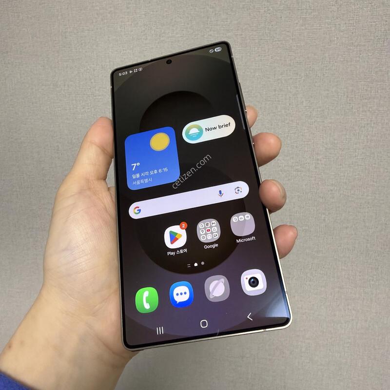 ������ S25��Ʈ�� ƼŸ���׷��� 256�Ⱑ SS�� �Ⱦƿ�~