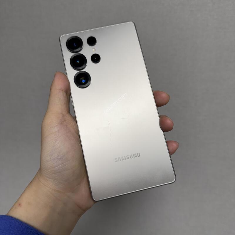 ������ S25��Ʈ�� ƼŸ���׷��� 256�Ⱑ SS�� �Ⱦƿ�~