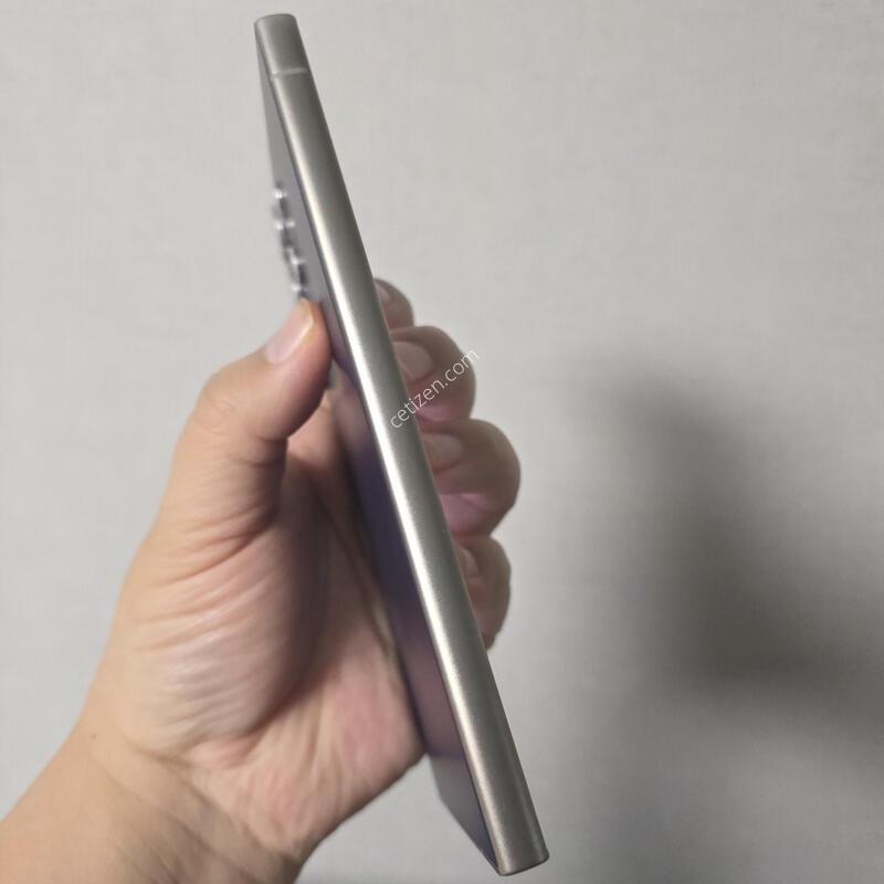 ������ S24��Ʈ�� ƼŸ�� ���̿÷� 256�Ⱑ SS�� �Ⱦƿ�~