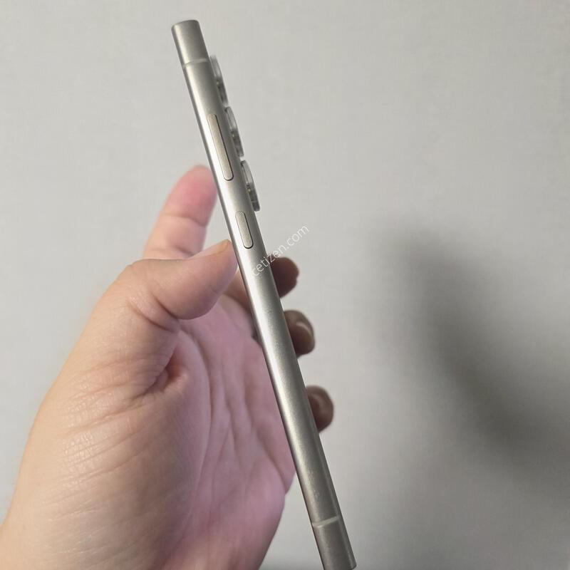 ������ S24��Ʈ�� ƼŸ�� ���̿÷� 256�Ⱑ SS�� �Ⱦƿ�~