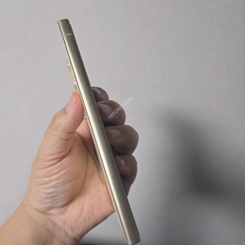 ������ S24��Ʈ�� ƼŸ�� ���ο� 256�Ⱑ SS�� �Ⱦƿ�~