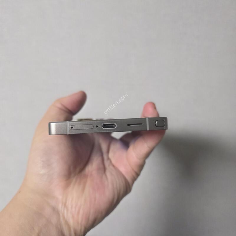 ������ S25��Ʈ�� ƼŸ�� ���� 256�Ⱑ SS�� �Ⱦƿ�~