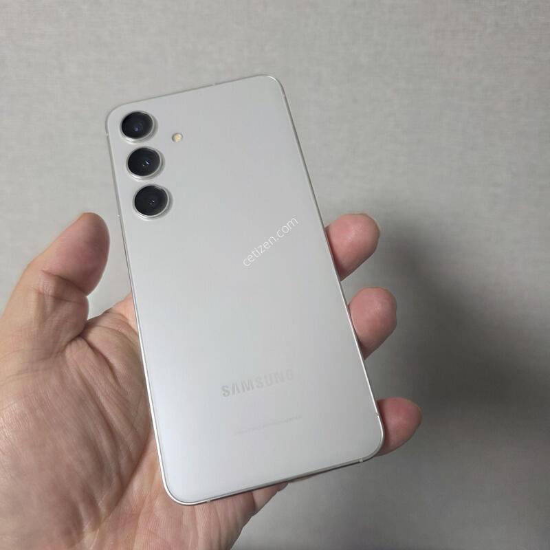 ������ S24 ���� �׷��� 256�Ⱑ SS�� �Ⱦƿ�~