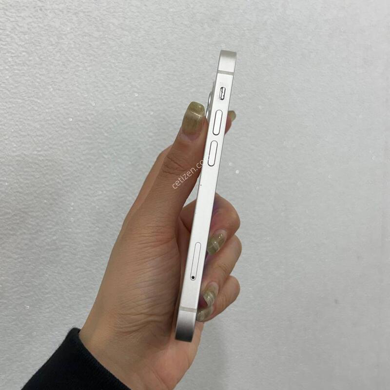 ������13�̴� ��Ÿ����Ʈ 128GB Y1616